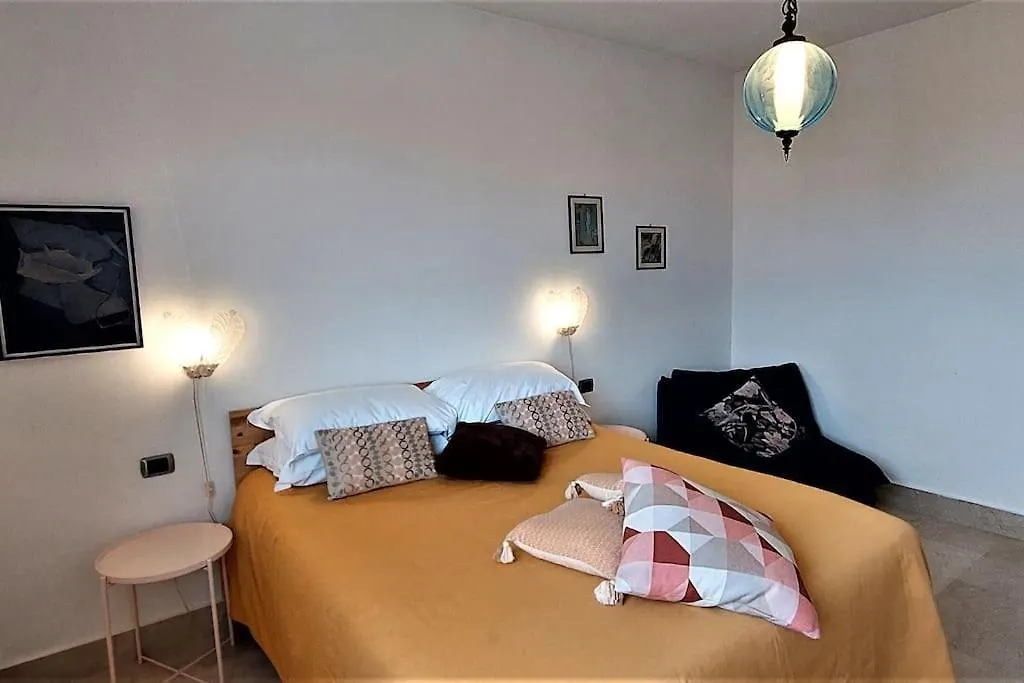 Penthouse Near Central Rome, Free Parking. Apartment