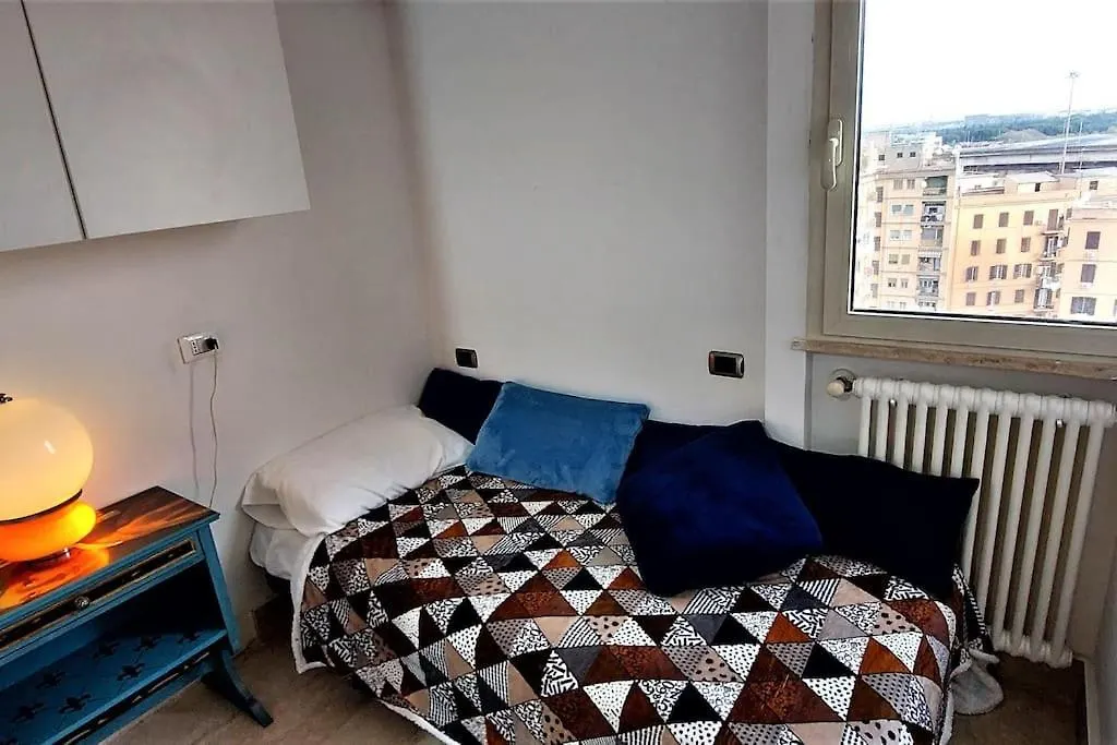 Penthouse Near Central Rome, Free Parking. 0*, Rome Italy