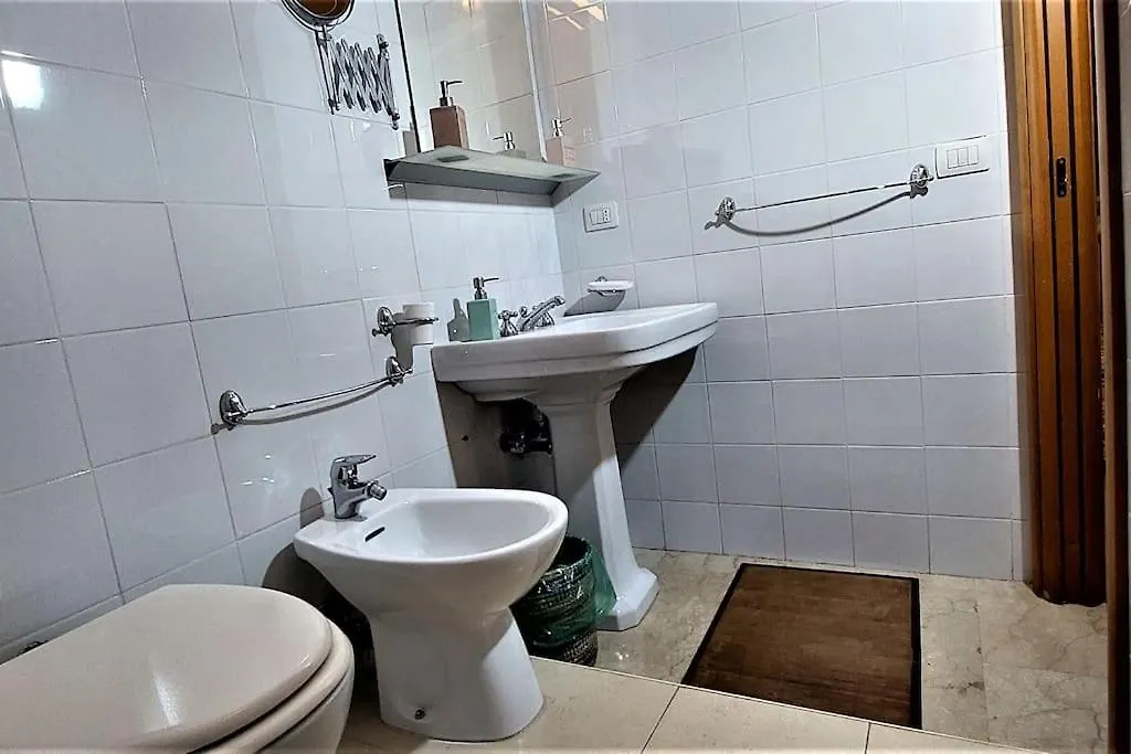 Apartment Penthouse Near Central Rome, Free Parking. Italy
