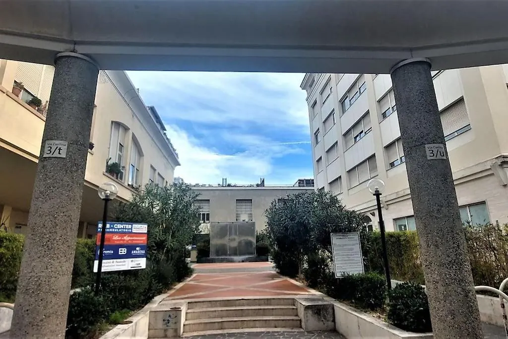 Penthouse Near Central Rome, Free Parking. Daire Roma